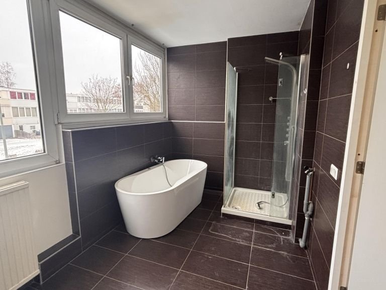 Family home in Roermond: 4 bedrooms - Image 12