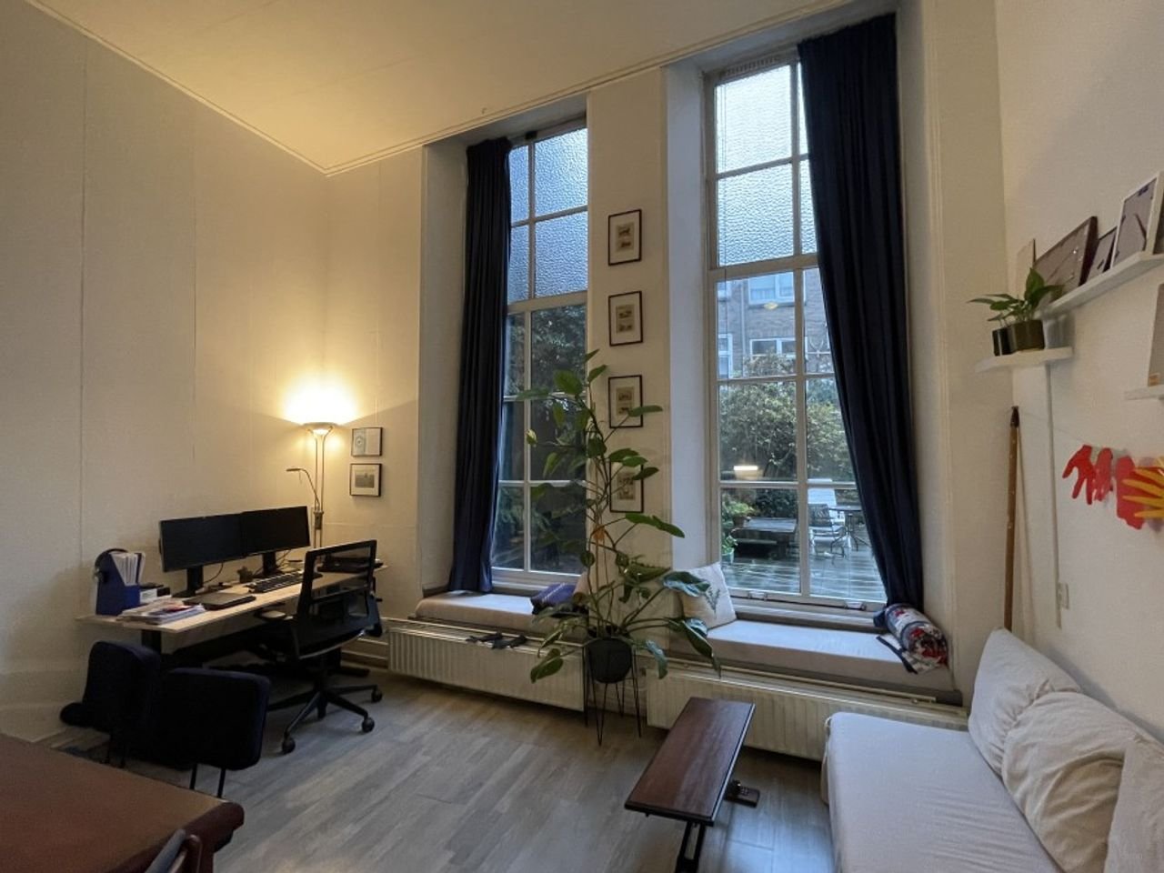 Studio with mezzanine in historic Deventer - Image 2