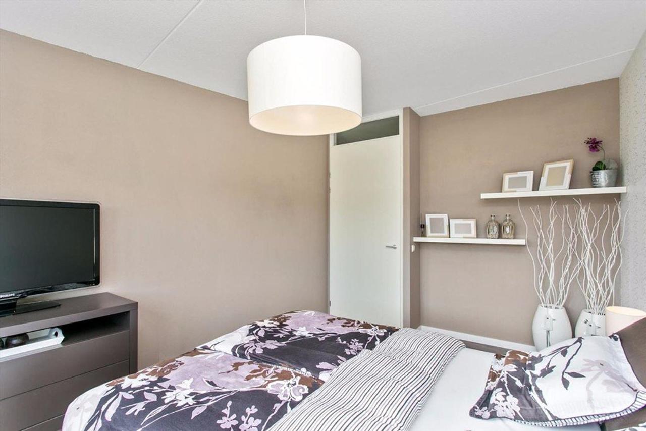 Modern townhouse with garage in Bosrijk - Image 15