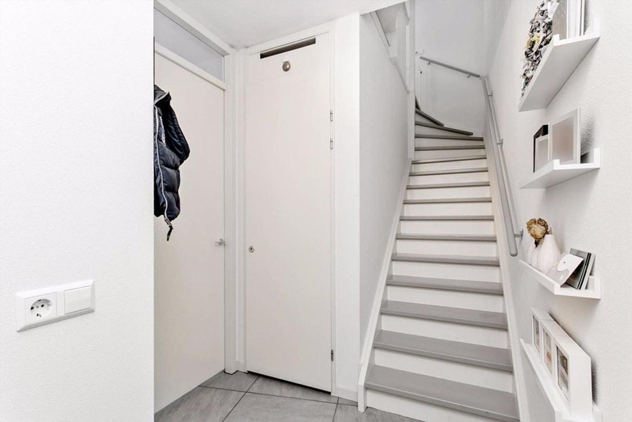 Modern townhouse with garage in Bosrijk - Image 3