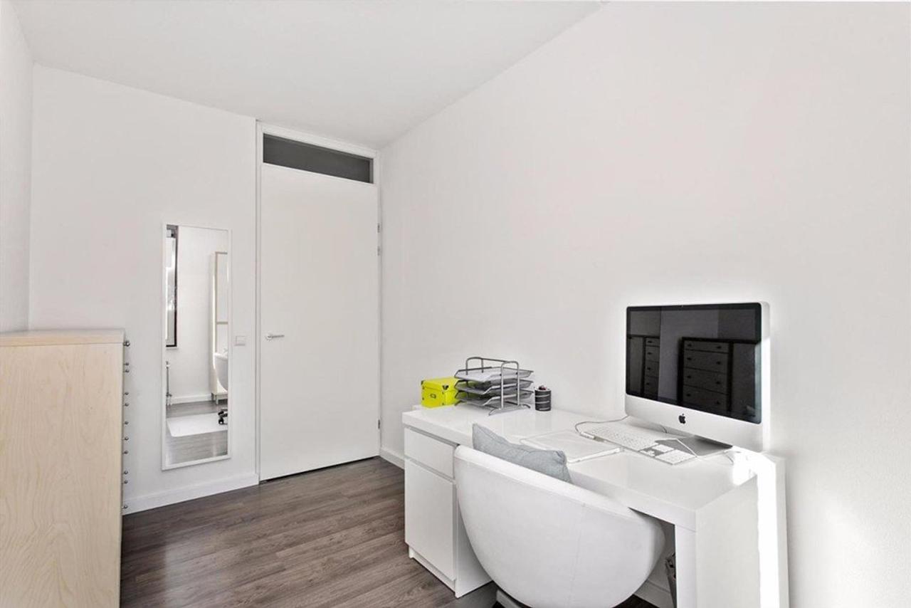 Modern townhouse with garage in Bosrijk - Image 18