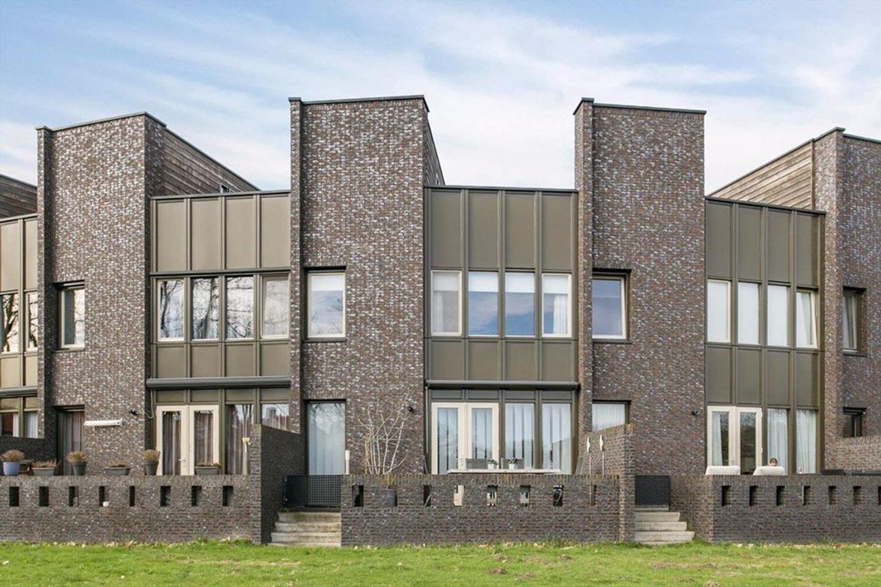 Modern townhouse with garage in Bosrijk - Image 35