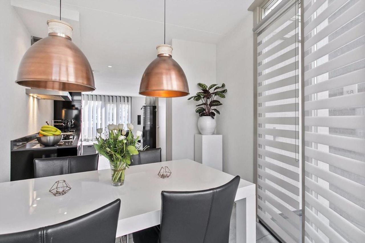 Modern townhouse with garage in Bosrijk - Image 10