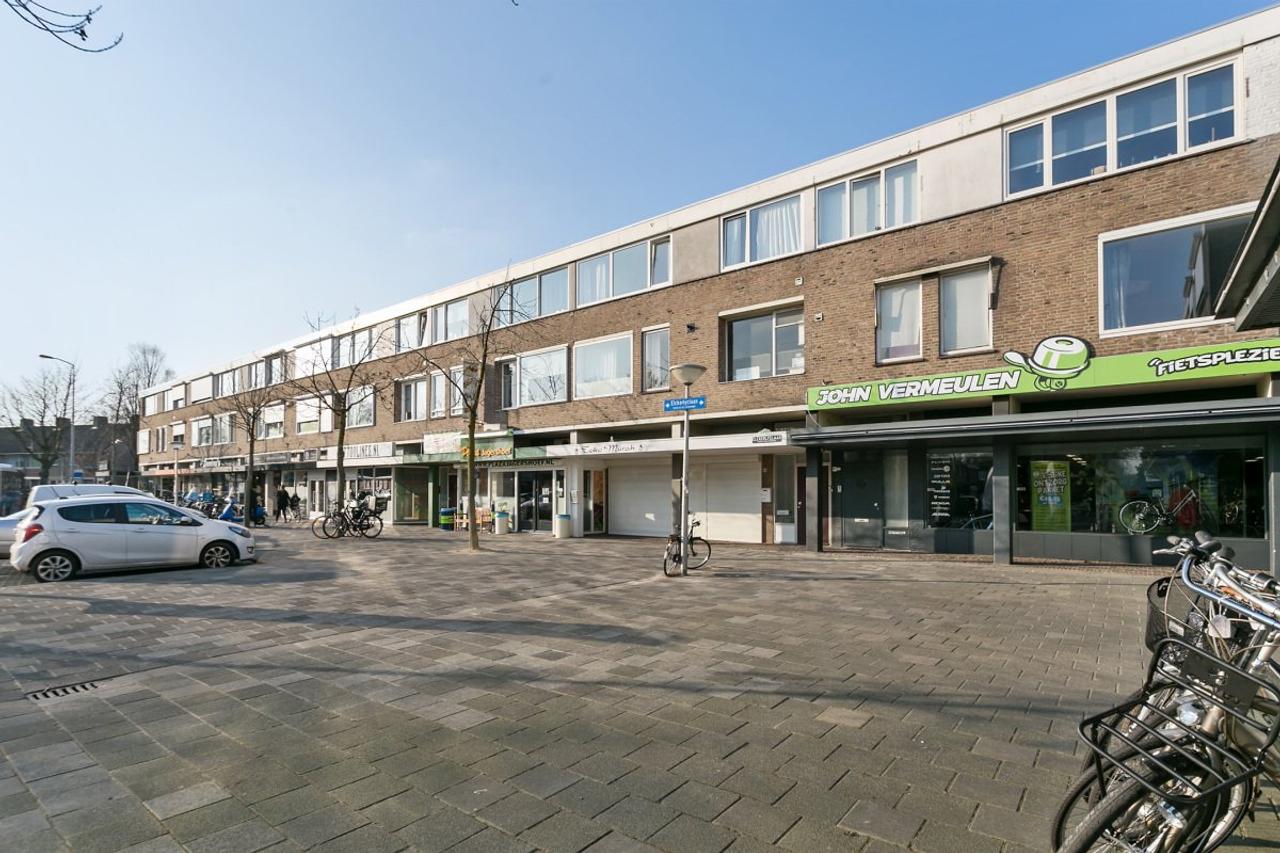 Bright terraced house near Woensel XL - Image 27