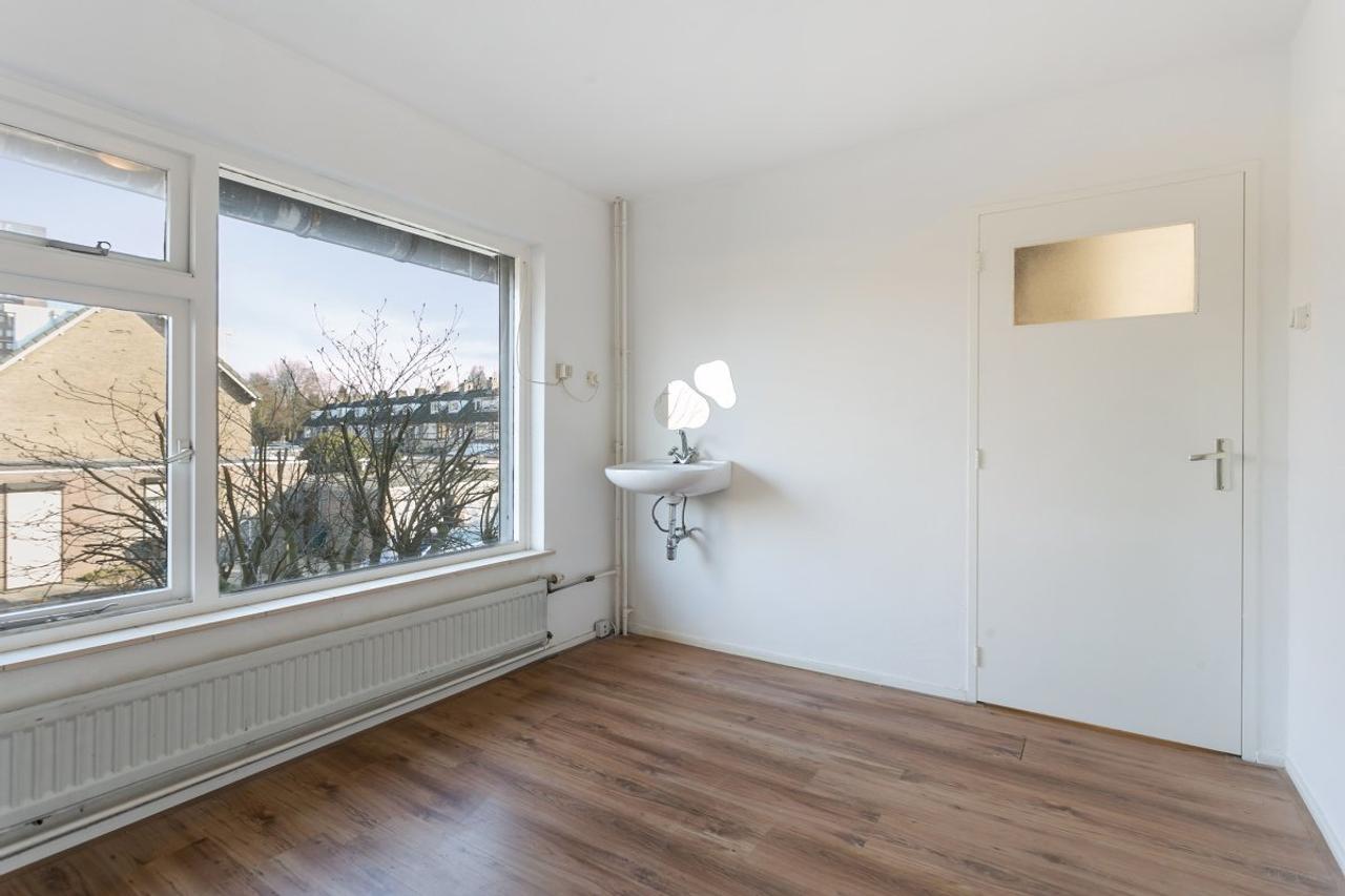 Bright terraced house near Woensel XL - Image 15