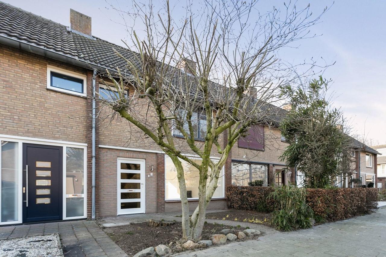 Bright terraced house near Woensel XL - Image 1