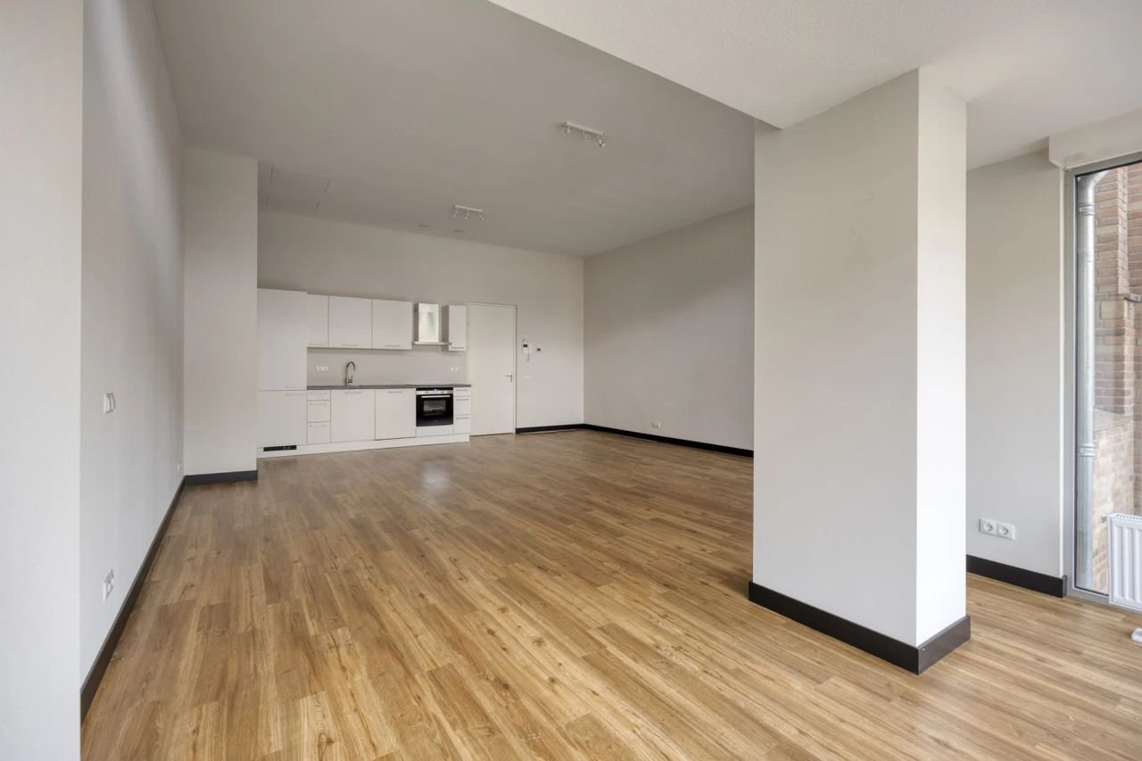 Gerenoveerd 116m² appartement Vreewijk - Afbeelding 23