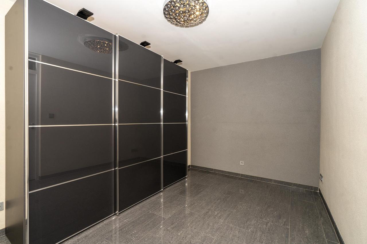 Spacious house with garden in Tilburg - Image 16