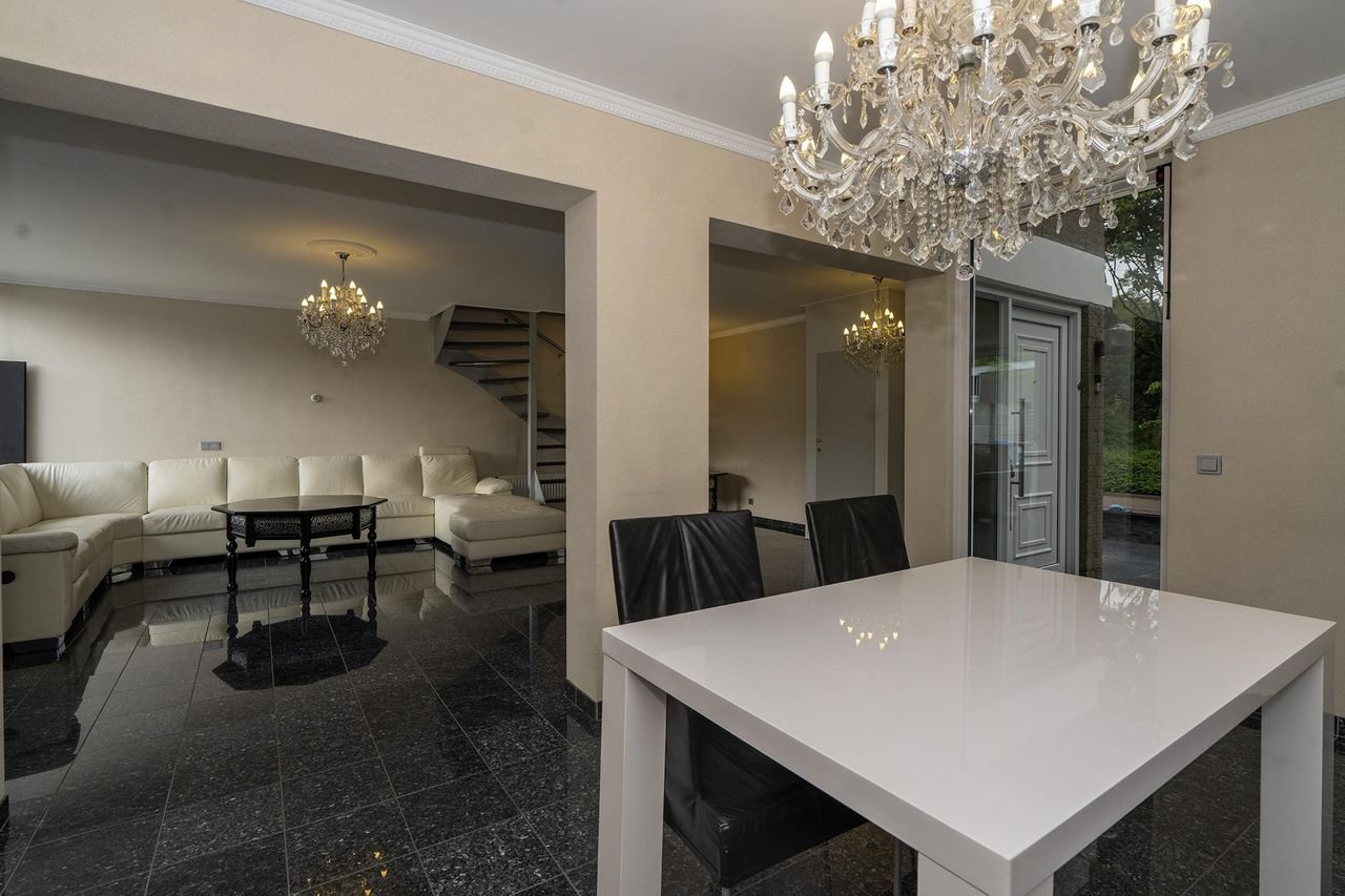 Ruim huis met tuin in Tilburg - Afbeelding 2