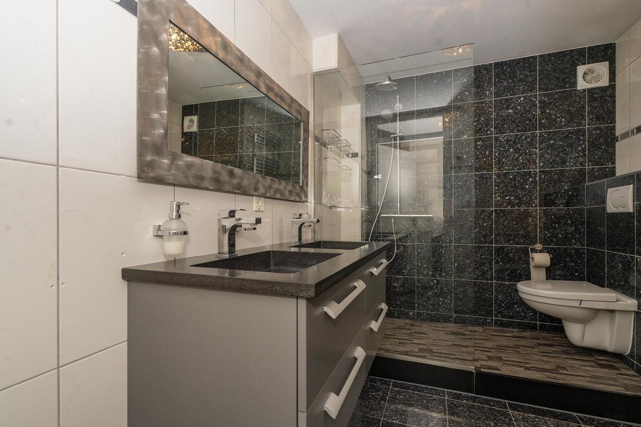 Spacious house with garden in Tilburg - Image 20