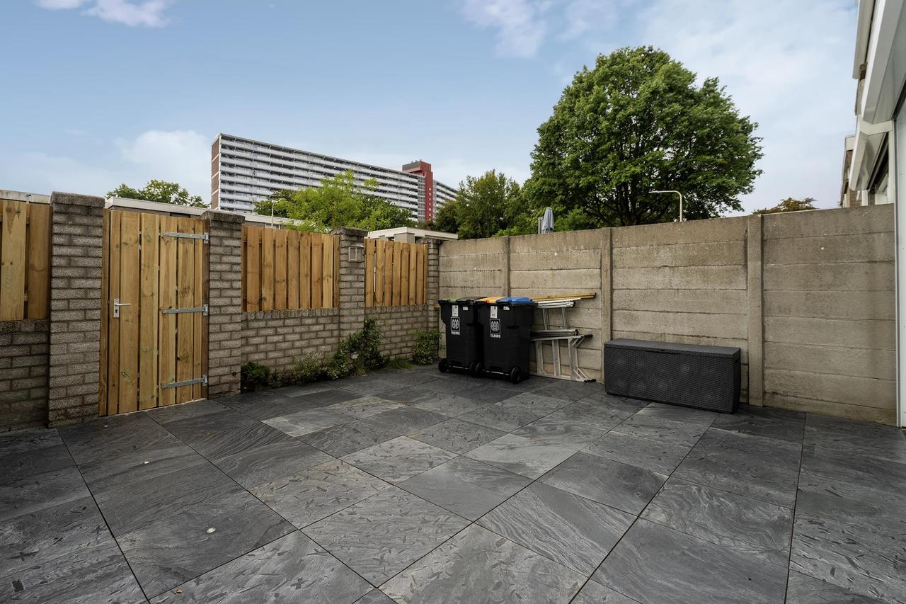 Spacious house with garden in Tilburg - Image 27