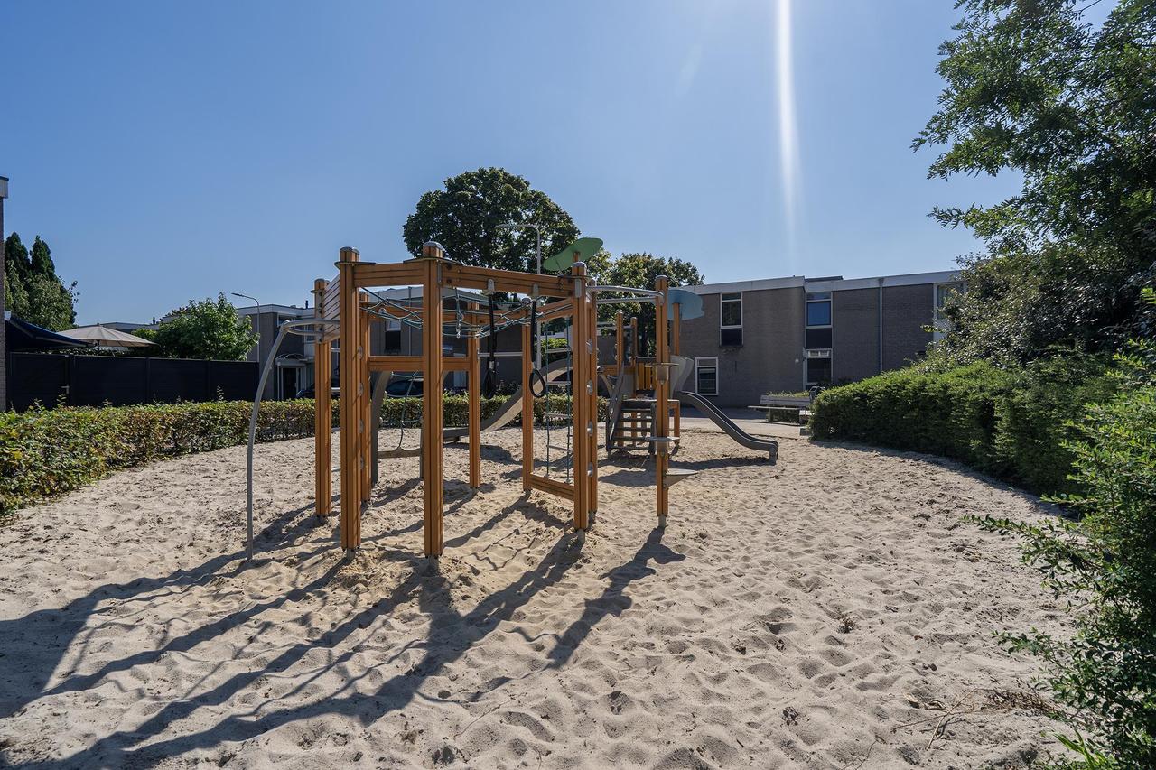 Spacious house with garden in Tilburg - Image 33