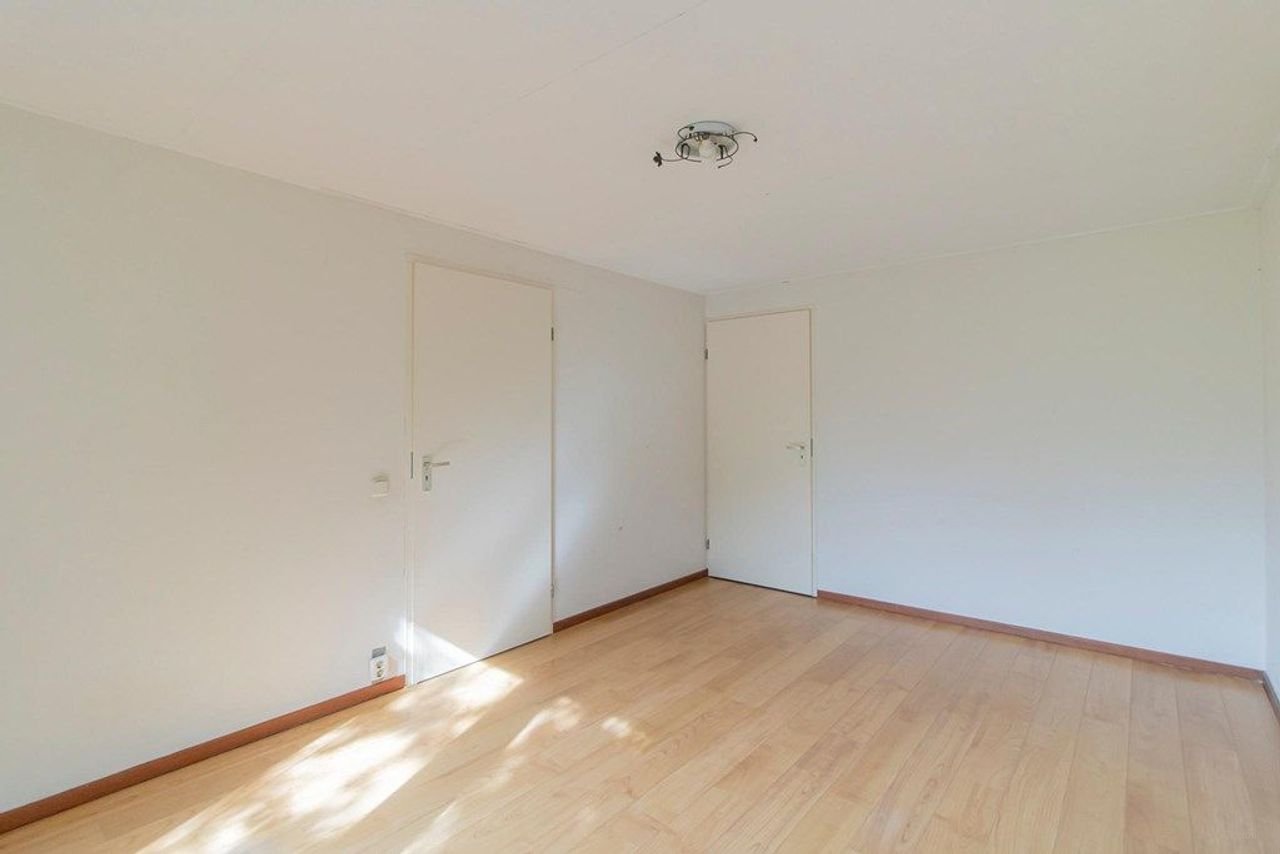 Detached 200 m² house in Rijsenhout - Image 11