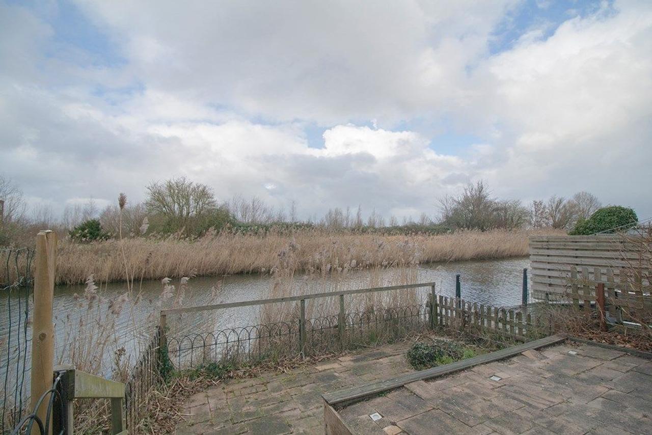 Wonen aan het water met tuin en balkon - Afbeelding 17
