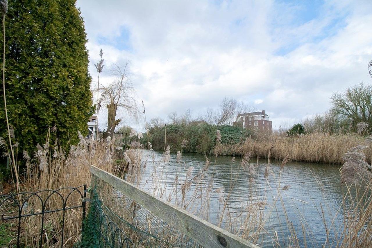 Wonen aan het water met tuin en balkon - Afbeelding 18