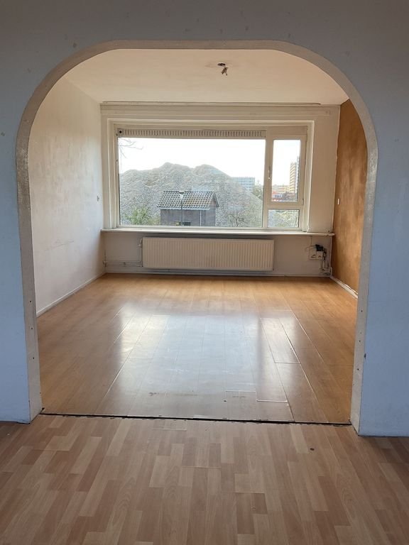 83 m² apartment with balcony - Image 4