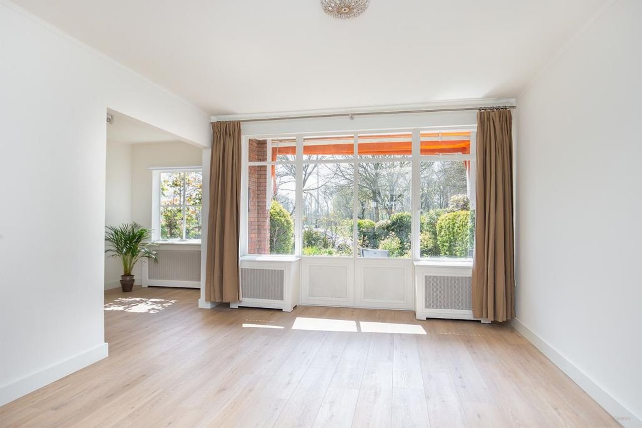 Ground floor apartment with front and back garden - Image 8