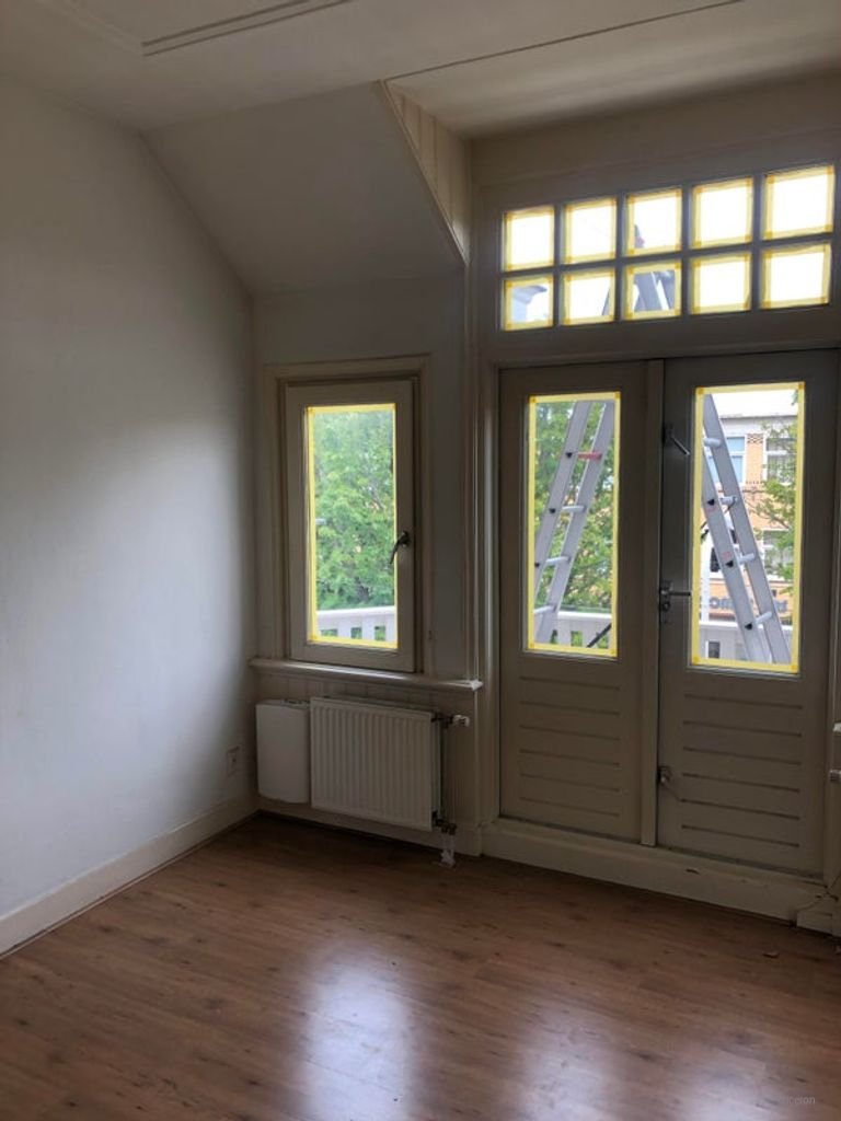 Eigen etage met balkon bij de Fahrenheitstraat - Afbeelding 2