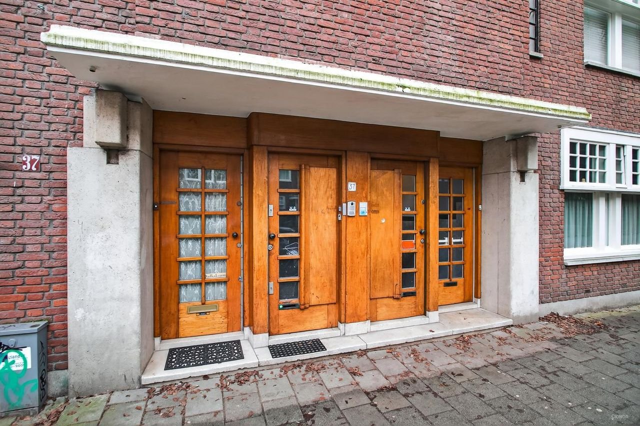 Ruim dubbel bovenhuis (145m²) in Oud-Zuid - Afbeelding 2