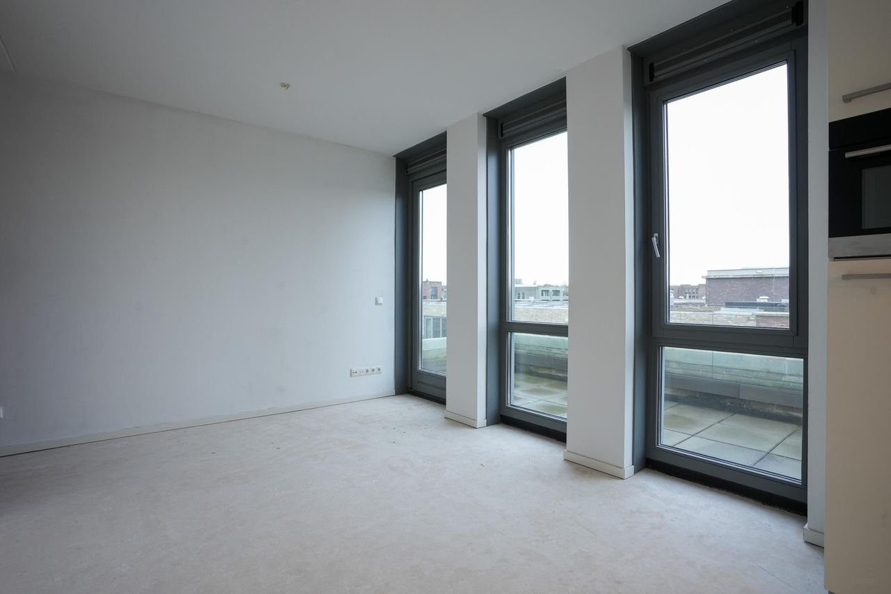 Modern Sphinxkwartier apartment with balcony - Image 3