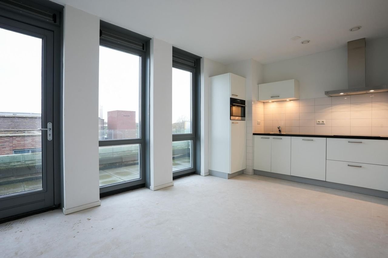 Modern Sphinxkwartier apartment with balcony - Image 2