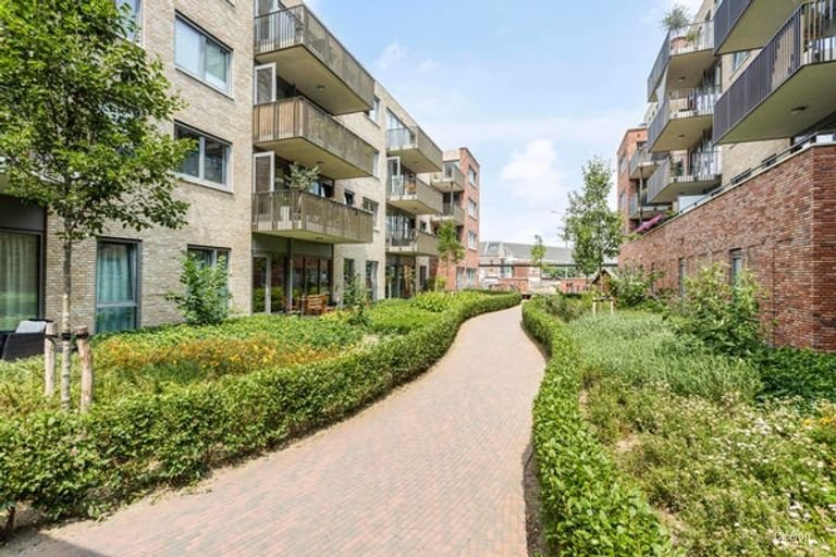 Apartment with Terrace in Sphinx - Image 2