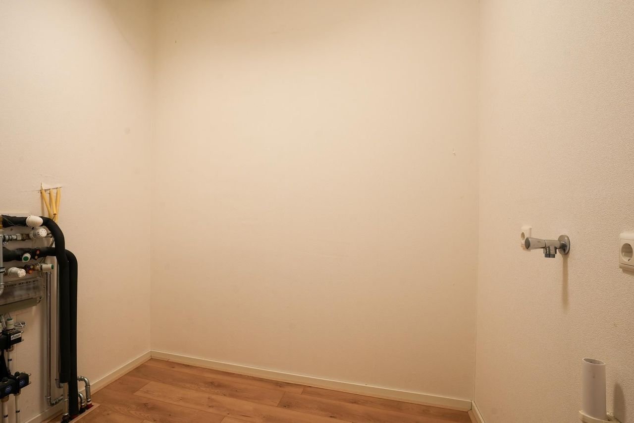 Modern apartment with terrace in Sphinx - Image 10