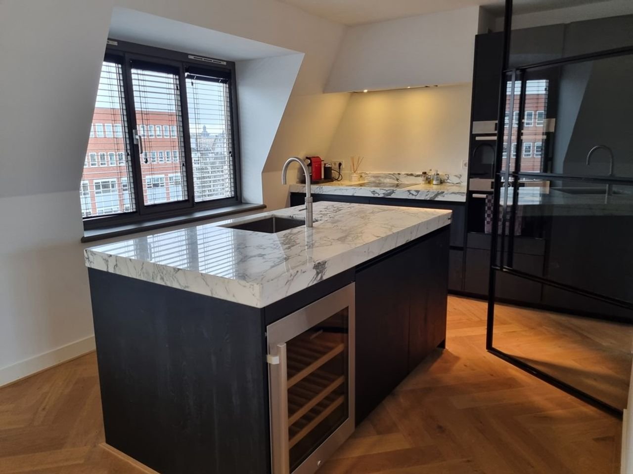 Maisonnette met terras aan het Waterlooplein - Afbeelding 6