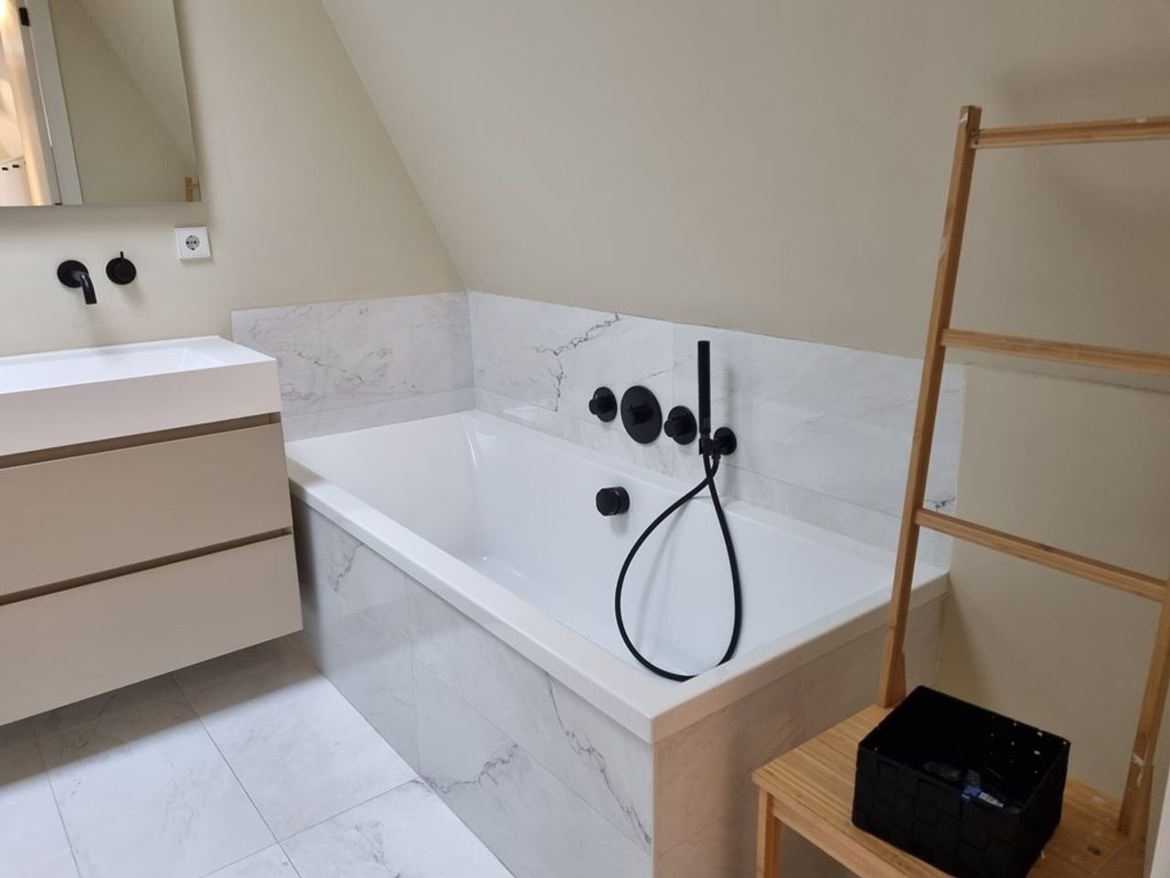 Maisonnette met terras aan het Waterlooplein - Afbeelding 17