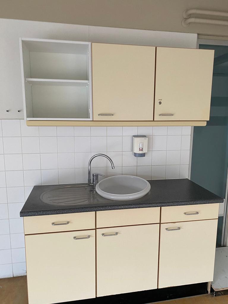 49 m² antikraak in oud schoolpand - Afbeelding 1