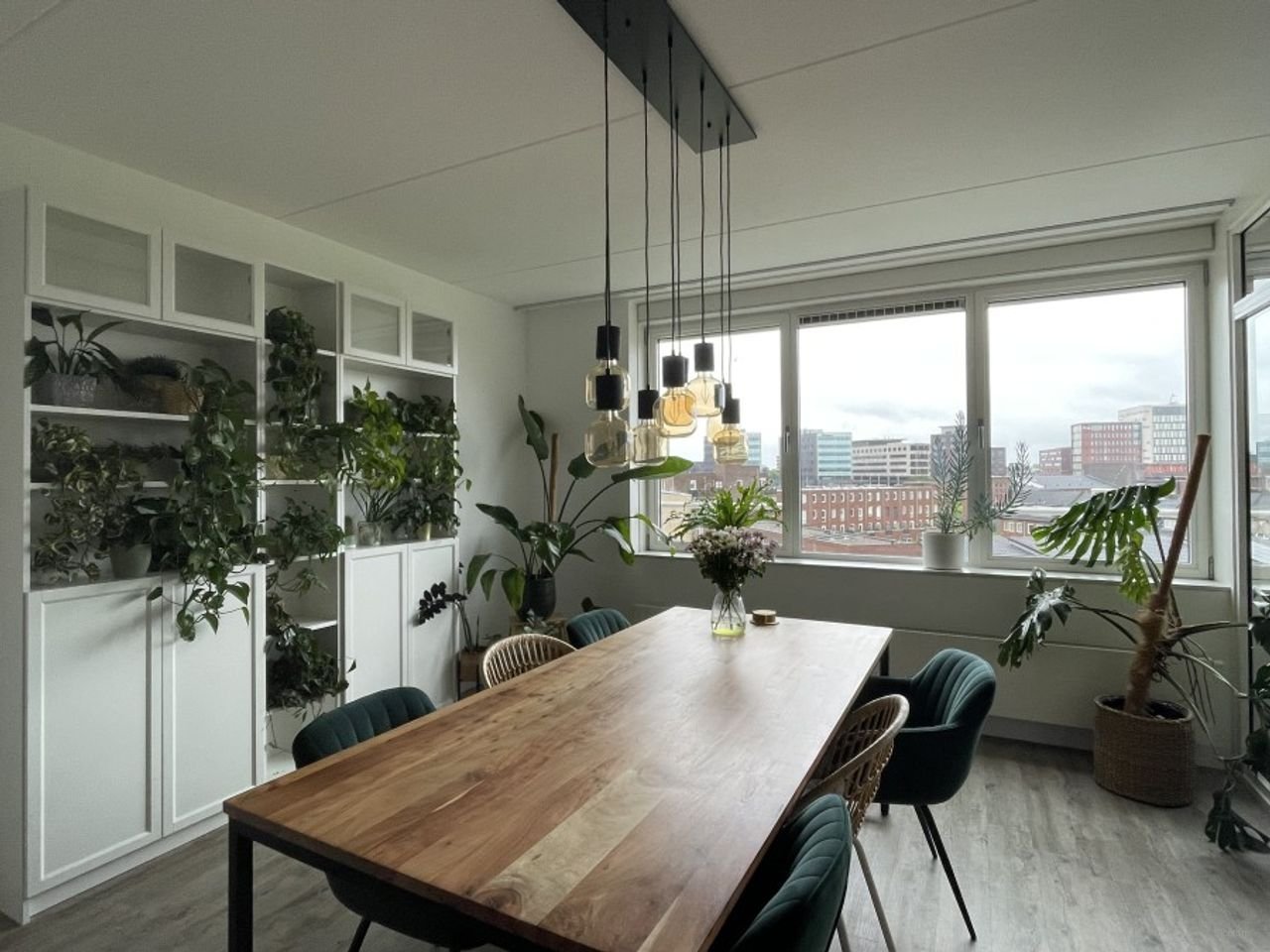 Spacious 3-room apartment near Eemplein - Image 3