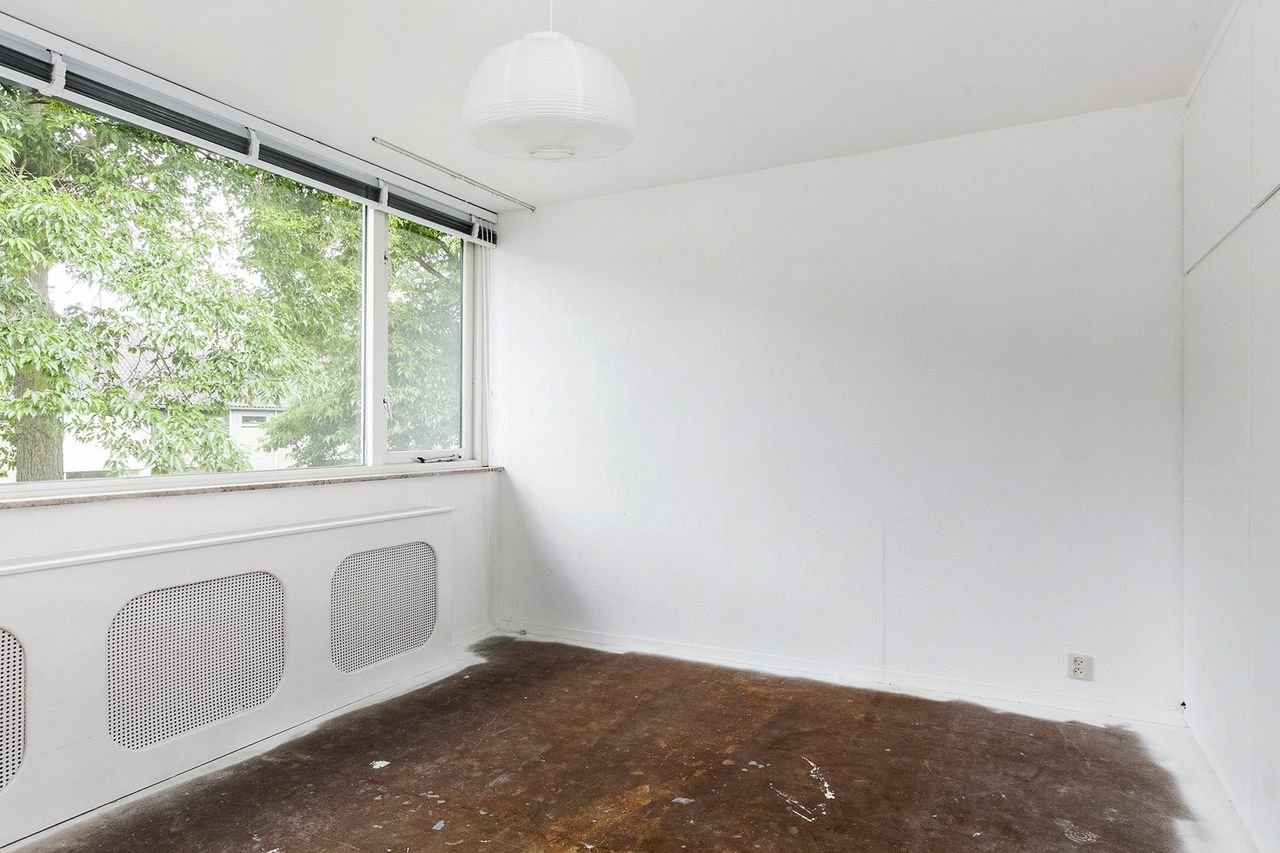 Spacious house with garage in Aa-landen - Image 6