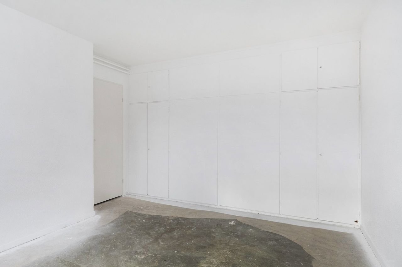 Spacious house with garage in Aa-landen - Image 5