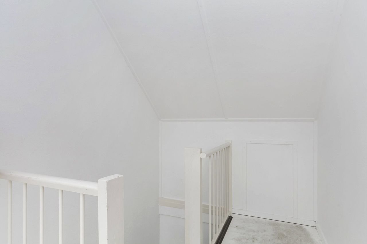 Spacious house with garage in Aa-landen - Image 10