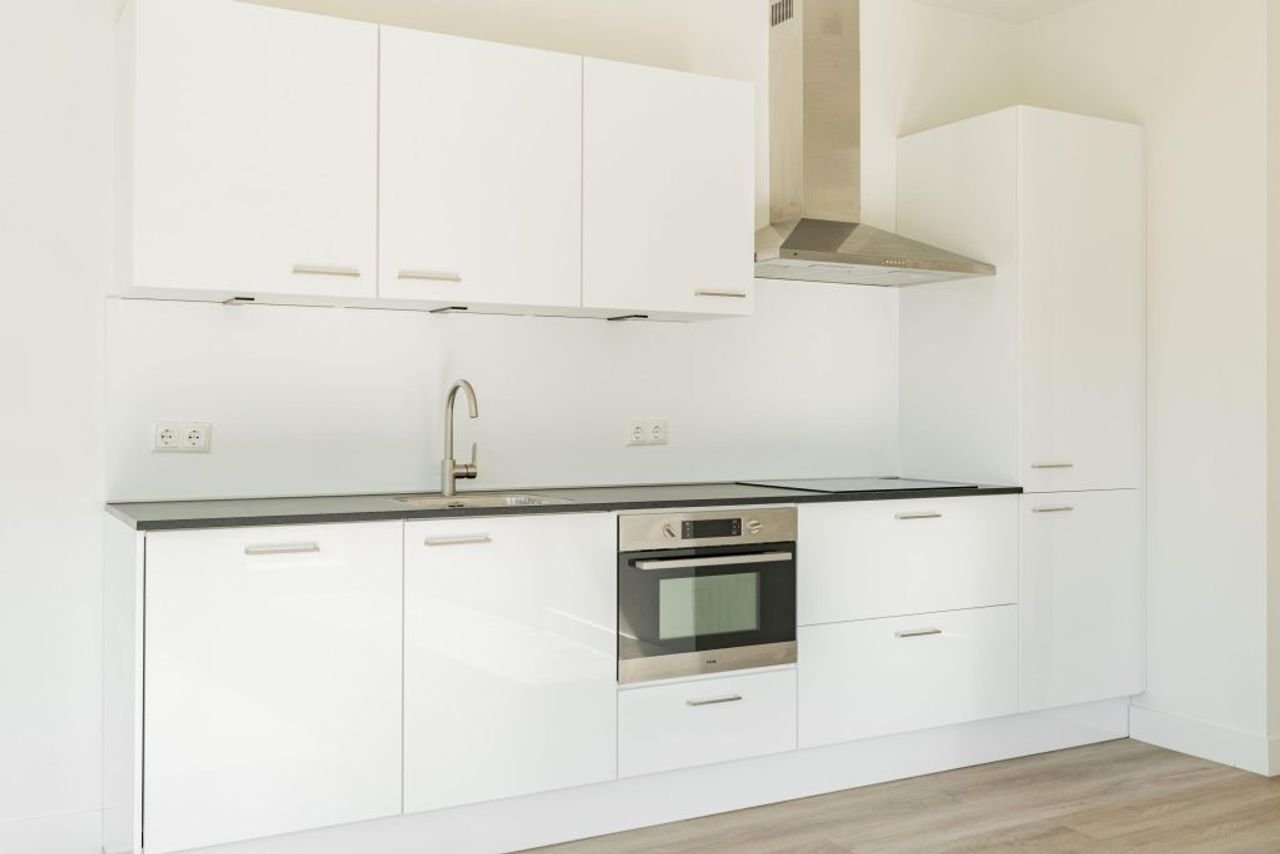 Licht 3-kamerappartement met balkon - Afbeelding 8