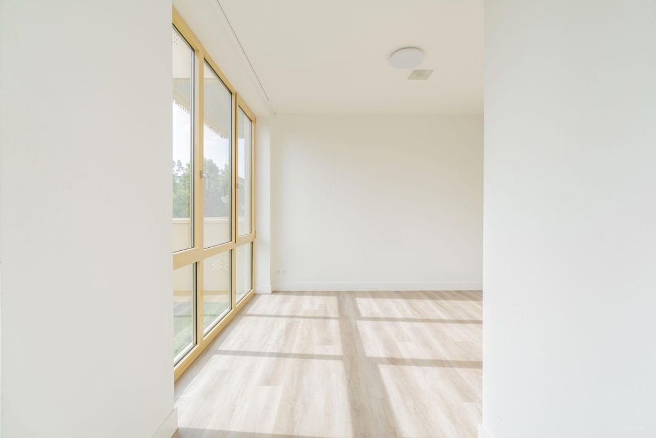 Licht 3-kamerappartement met balkon - Afbeelding 10