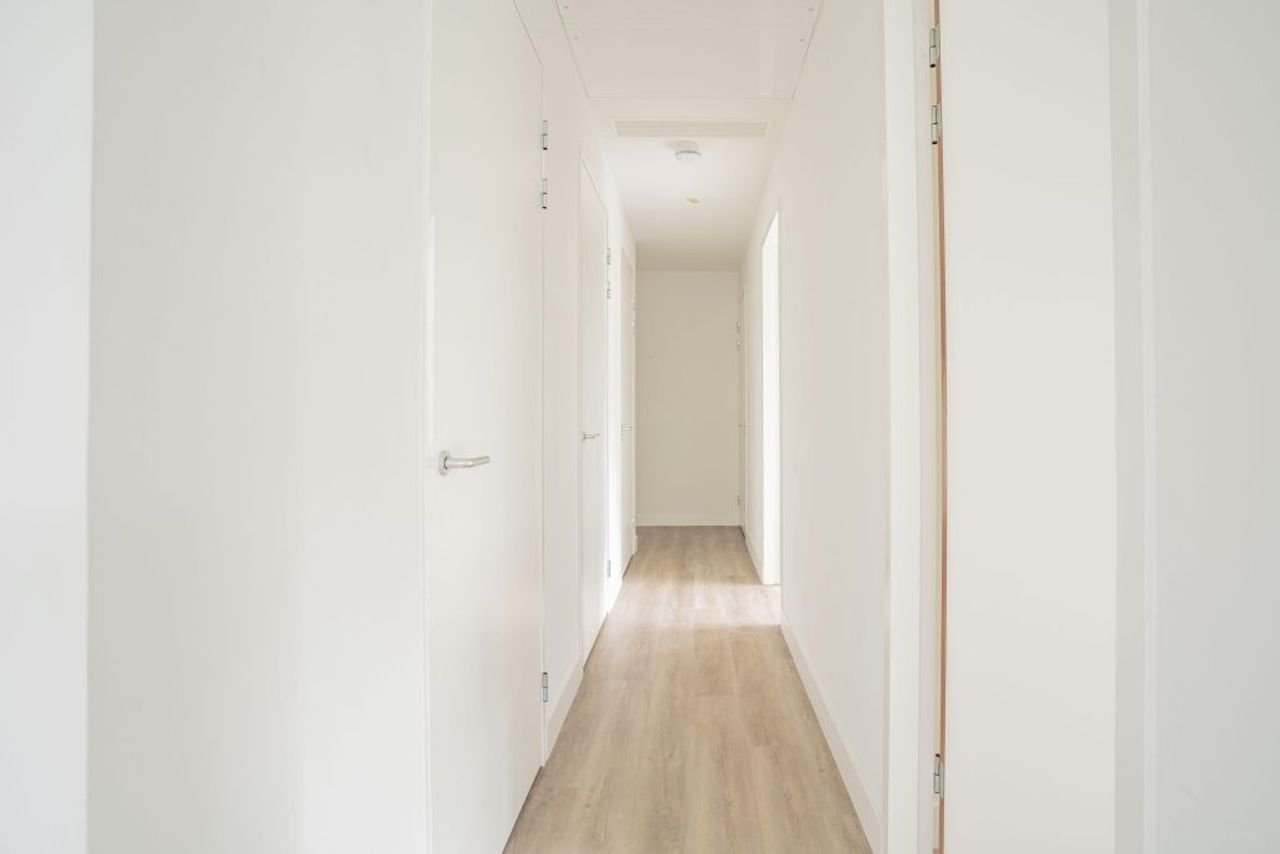 Licht 3-kamerappartement met balkon - Afbeelding 14