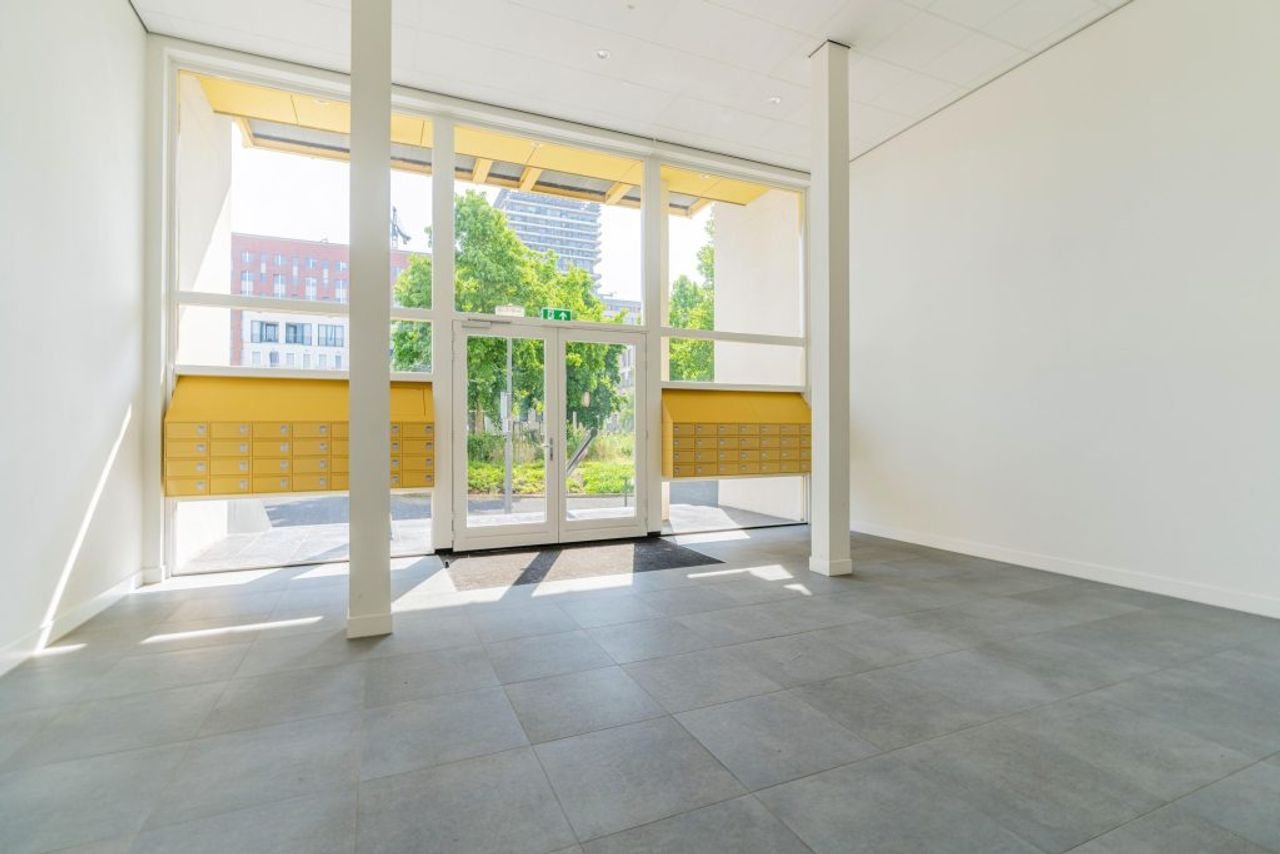 Licht 3-kamerappartement met balkon - Afbeelding 23