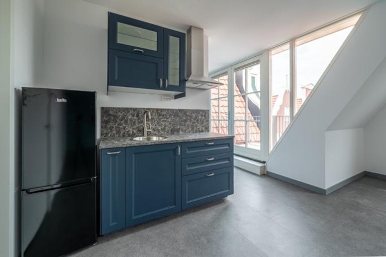 Gemeubileerde studio met terras - Afbeelding 4