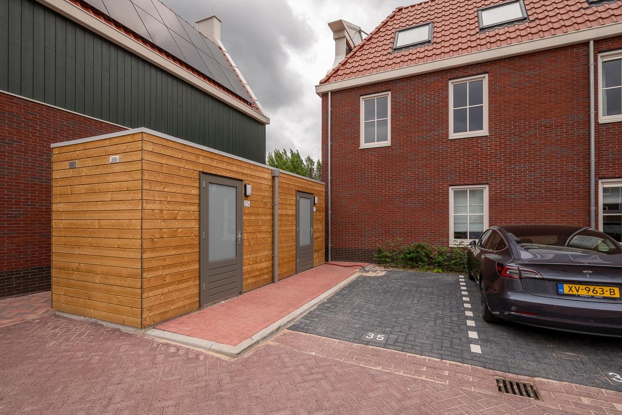 Gemeubileerde studio met terras - Afbeelding 13