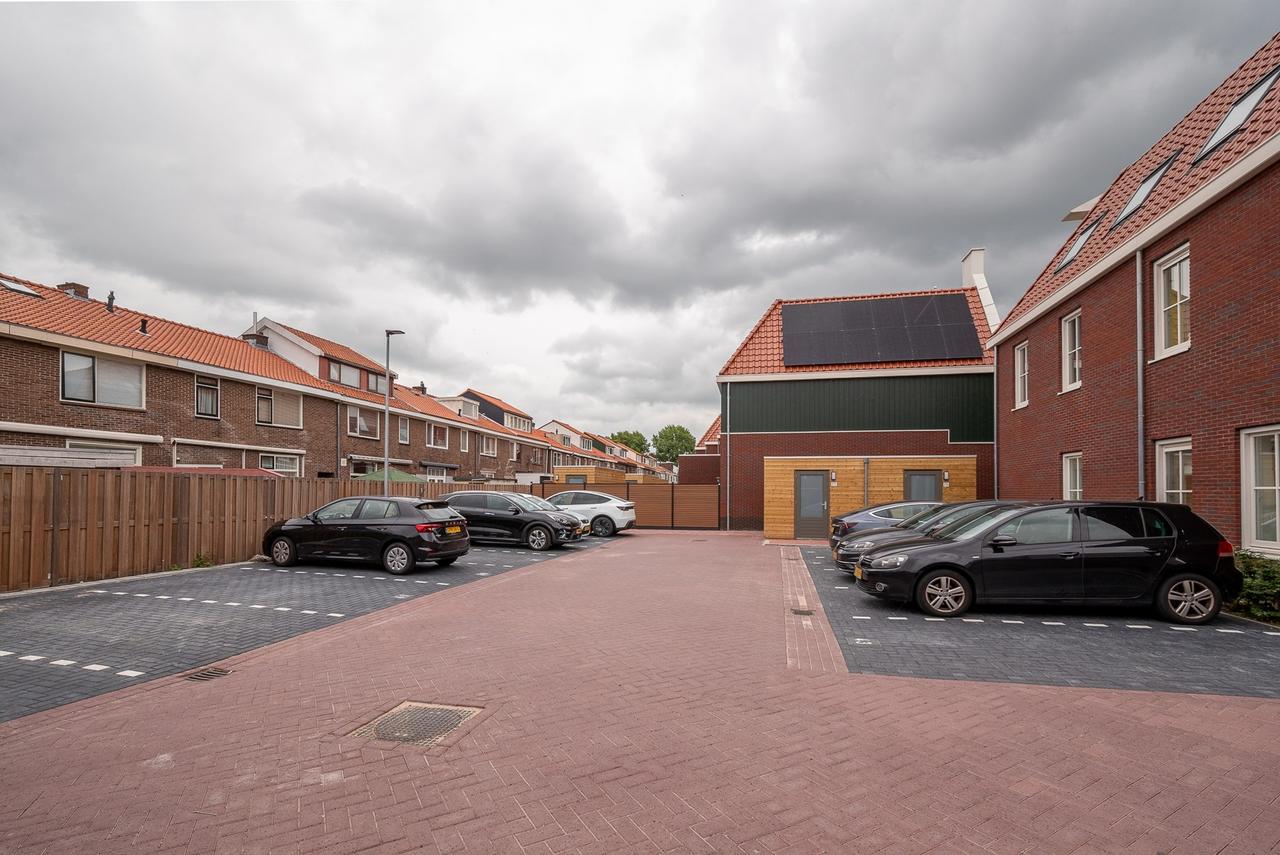 Gemeubileerde studio met terras - Afbeelding 14