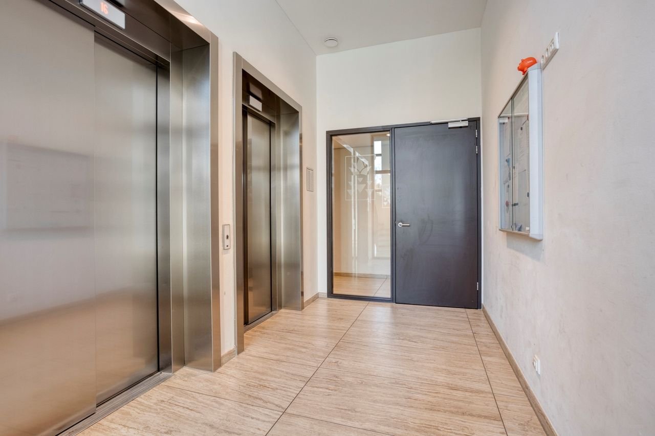 Panoramic Views over Leiden: 156 m² - Image 10