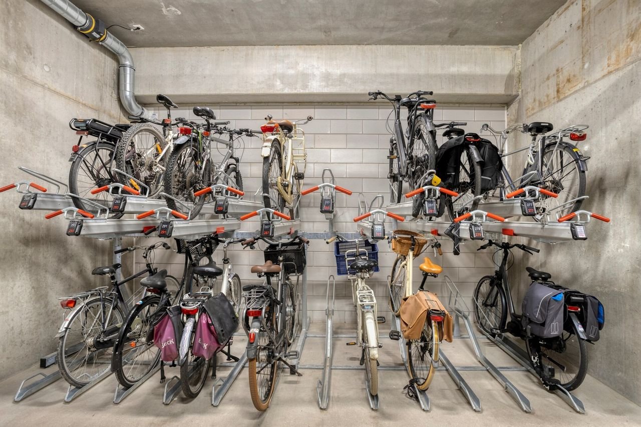 Panoramic Views over Leiden: 156 m² - Image 28