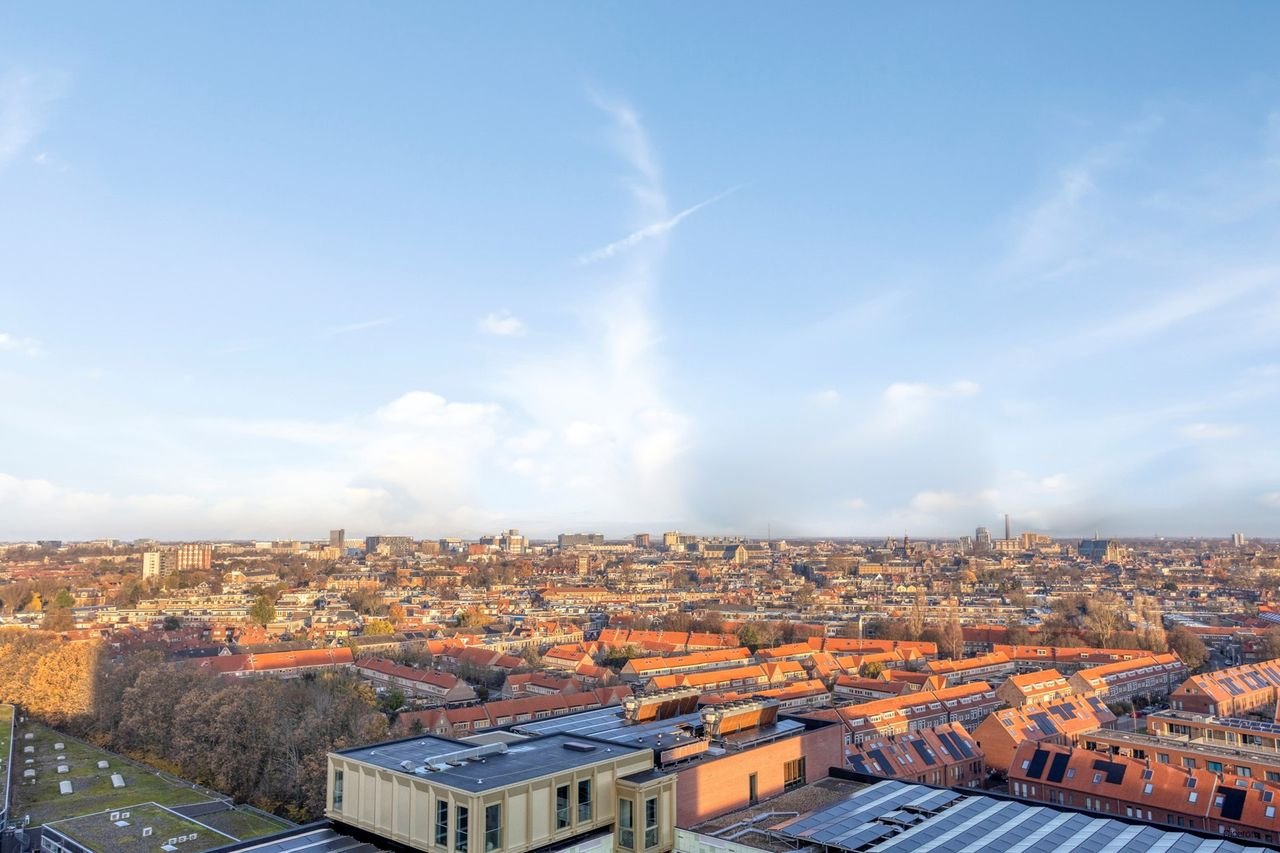 Panoramic Views over Leiden: 156 m² - Image 26