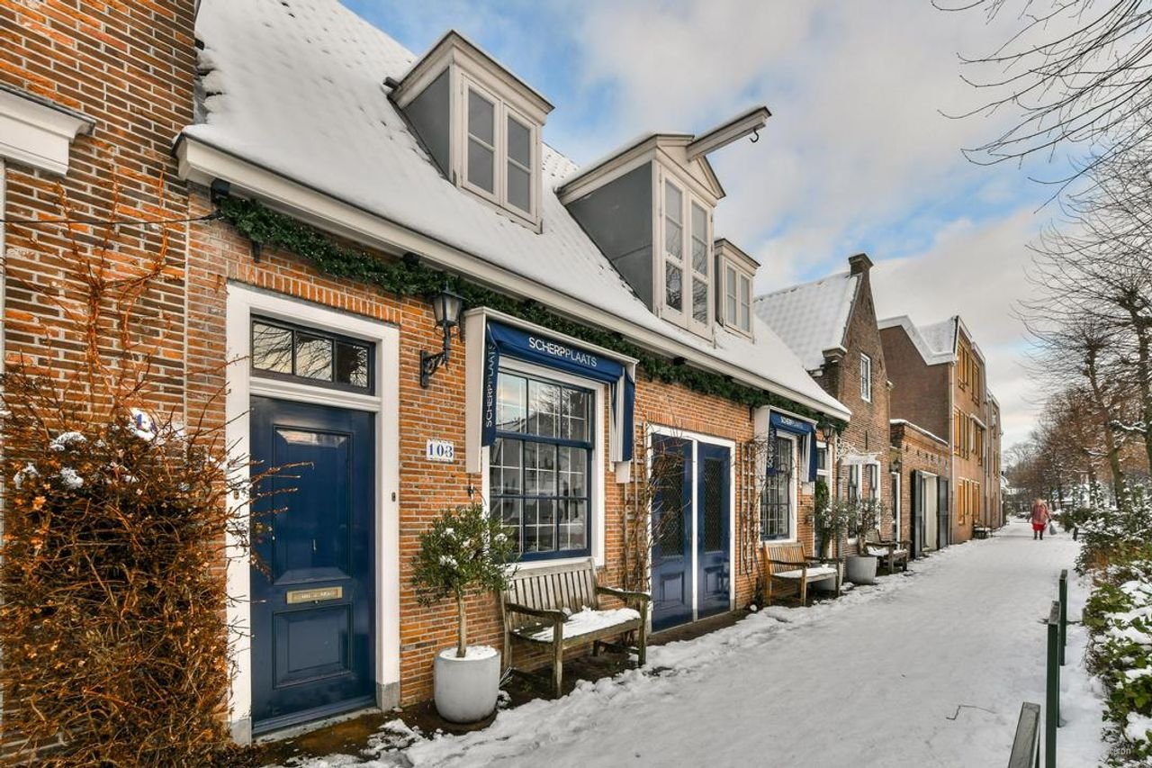 Spacious upper-floor apartment in the center of Weesp - Image 24