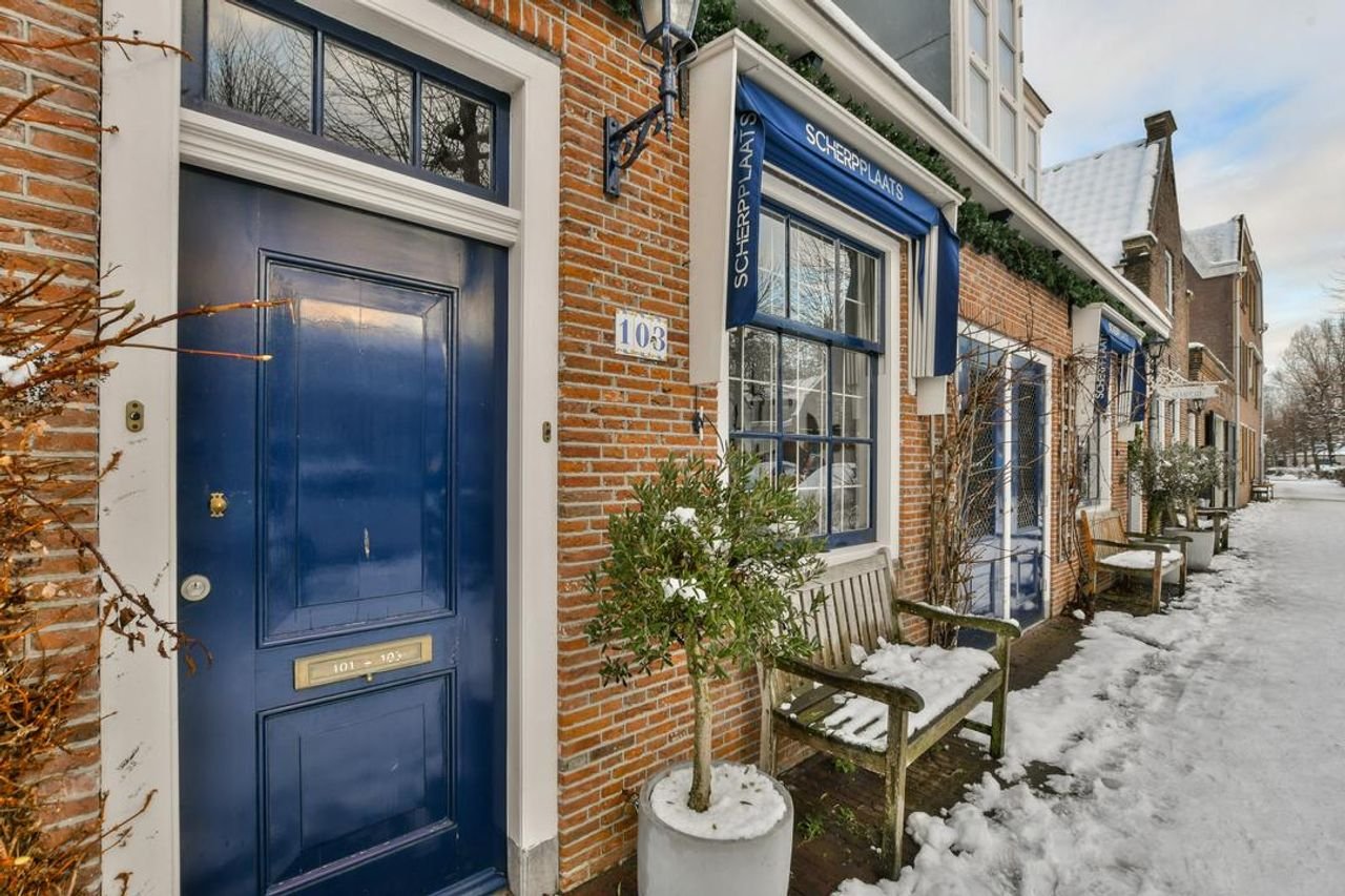 Spacious upper-floor apartment in the center of Weesp - Image 2