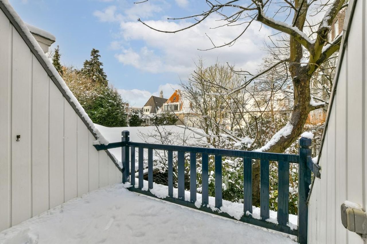 Spacious upper-floor apartment in the center of Weesp - Image 13