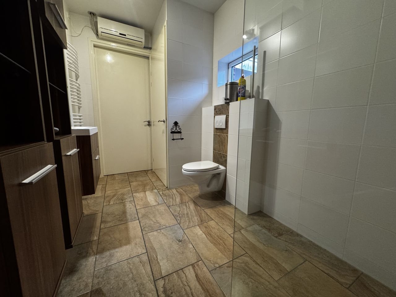 Apartment with private garden in Eindhoven - Image 2