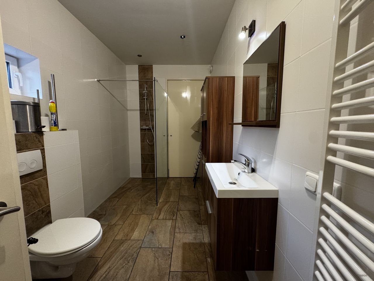 Apartment with private garden in Eindhoven - Image 3