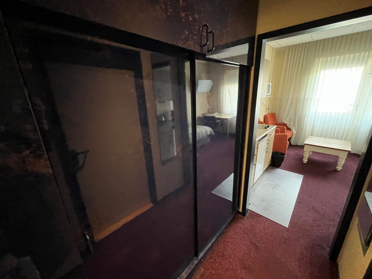 Furnished studio with roof terrace in Enschede - Image 6